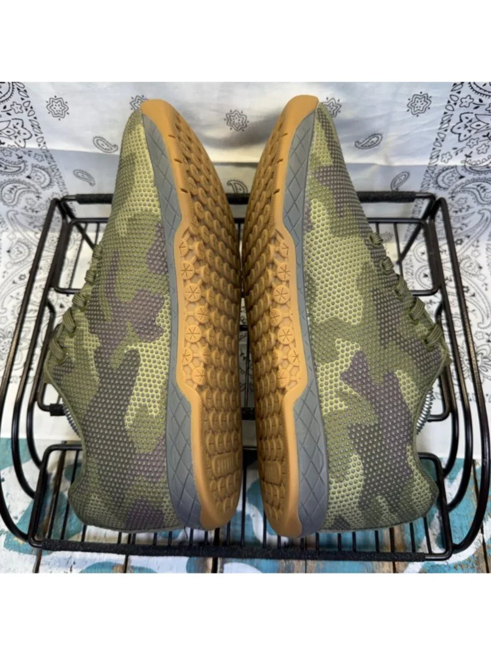 No Bull Outwork Trainers/Athletic Shoes Green Camo/Gum Mens 7/Womans8.5 Worn 1X